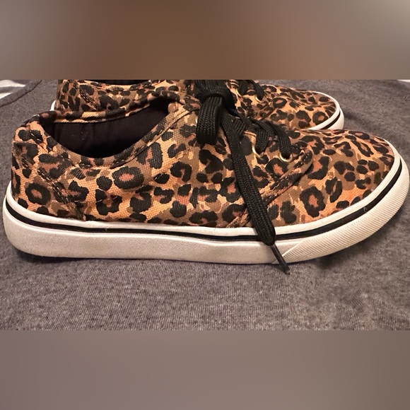 Faded Glory Cheetah Print Memory Foam Shoes - Picture 4 of 10